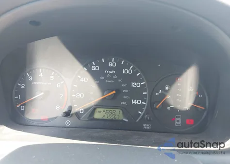 2001 Honda Accord 2.3 Lx from USA, damaged, VIN JHMCG66531C011667